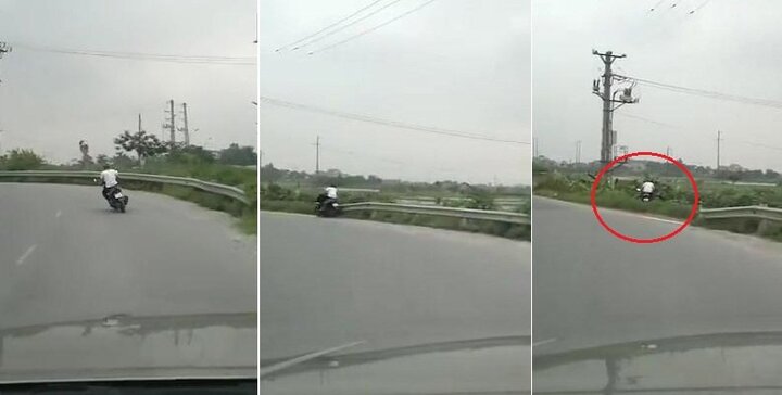 Xem xe máy ôm cua bất thành, phi thẳng xuống vườn chuối