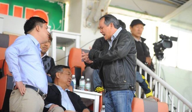 Bầu Đức: 'Ai nói HAGL phải thay thầy cho Công Phượng?'