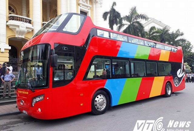 Xe buýt 2 tầng ở Hà Nội trị giá bao nhiêu tiền?