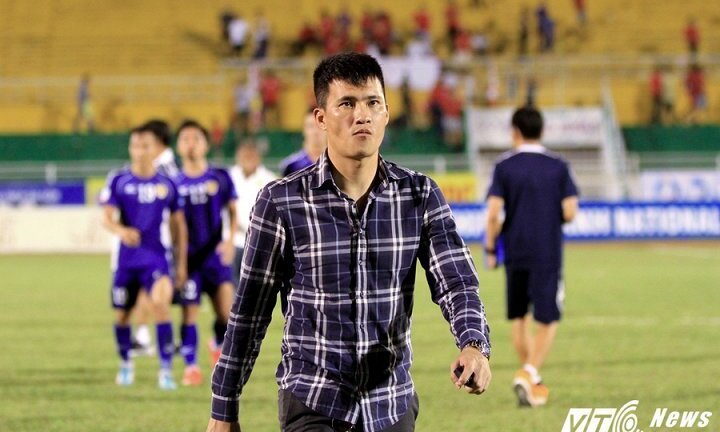10 nghìn fan SLNA vào sân tri ân Công Vinh