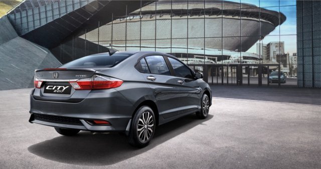 4 'chiến binh' mới ra mắt thị trường ô tô tháng 6