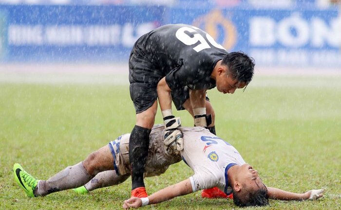 'Công Phượng đệ nhị' ghi bàn, quân bầu Đức vẫn thua sấp mặt trận thủy chiến