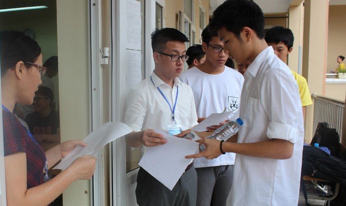 Điểm chuẩn vào các lớp 10 chuyên Phan Bội Châu - Nghệ An