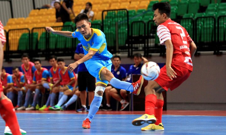 Futsal Sanna Khánh Hòa đánh rơi chiến thắng trận ra quân
