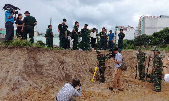 Bắt đầu khảo sát khu vực nghi có hố chôn liệt sĩ tại Tân Sơn Nhất