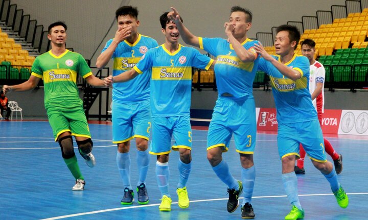 Dừng hình thời khắc tạo lịch sử của Futsal Sanna Khánh Hòa
