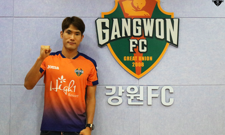 Gangwon có viện binh chất lượng, cửa ra sân của Xuân Trường càng hẹp