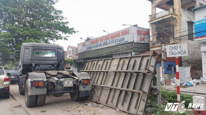 ‘Thánh bổ máy’ Mạnh Sơn tiếp tục chiêu bài chặt chém cũ