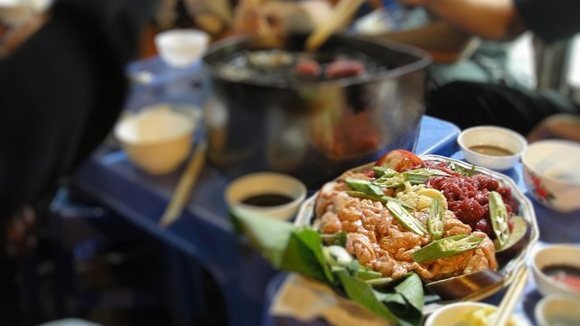 Xem đồ nướng thơm phức 'siêu rẻ' ở các quán vỉa hè còn ai dám ăn nữa không?