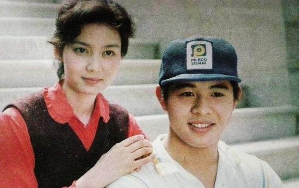 Người vợ bị Lý Liên Kiệt phản bội tái hôn với chủ quán cơm