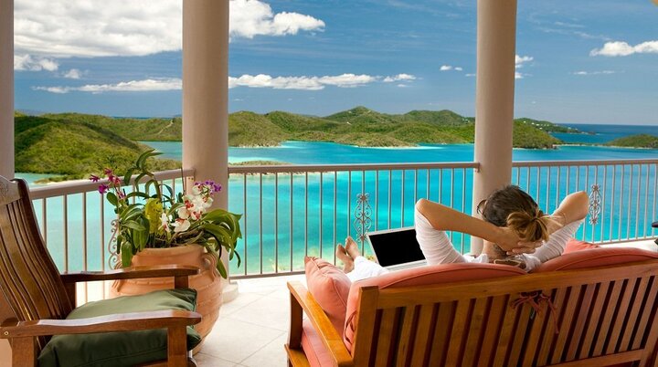 Kỳ lạ: Nơi du khách là thượng đế, đi du lịch còn được tặng tiền mua sắm