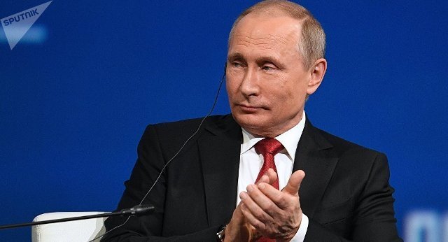 Tổng thống Putin sửa sai cho phiên dịch trong các lần đối thoại cấp cao