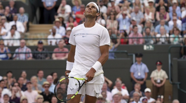 Video: Rafael Nadal bị loại sau trận đấu dài 4 tiếng rưỡi ở Wimbledon