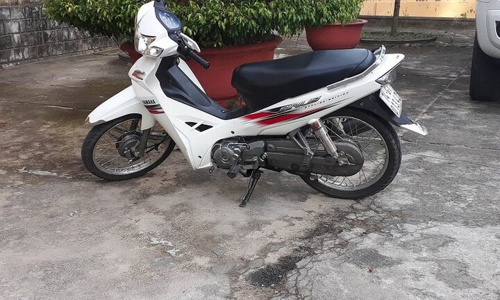 CSGT Huế bắt nóng 2 thanh niên đi xe có dấu hiệu bất minh: Tin mới nhất