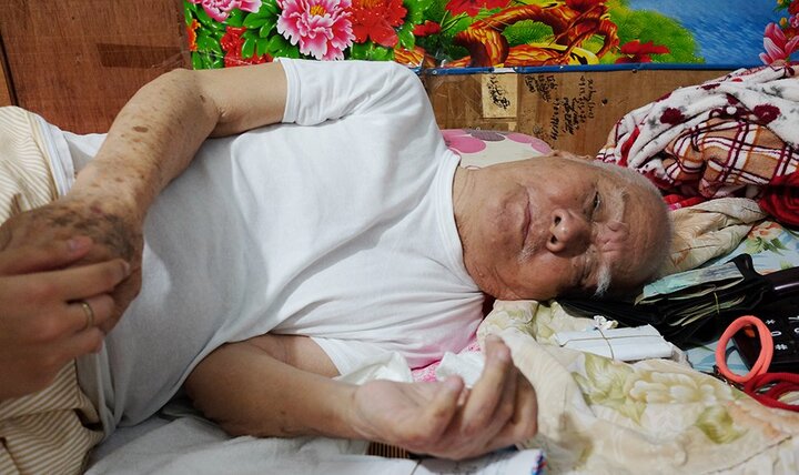 Nhạc sĩ Nguyễn Văn Tý: Nuôi nấng, mua cả xe máy cho cháu của người giúp việc
