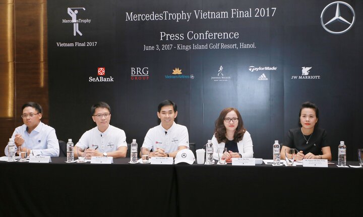 SeABank tài trợ 800 triệu cho golf thủ chinh phục HIO giải Golf Mercedes Trophy