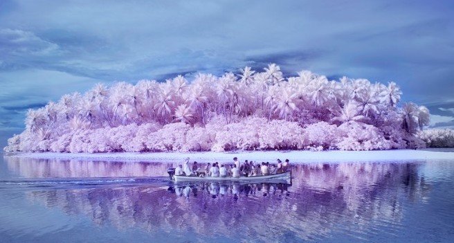 Khám phá 'đảo mù màu' bí ẩn ở Thái Bình Dương