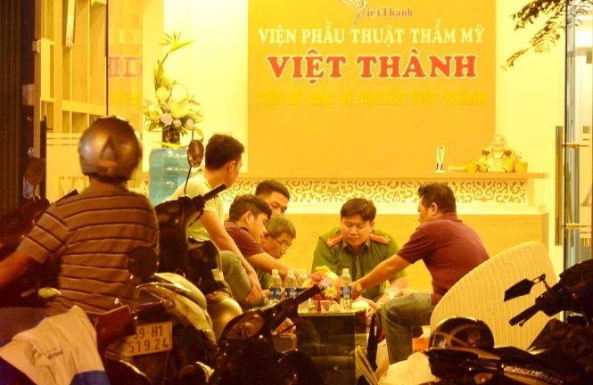 Hút mỡ bụng, một người đàn ông Mỹ chết tại thẩm mỹ viện