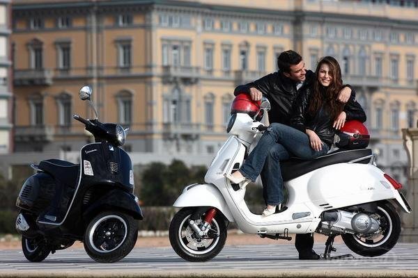Piaggio ra mắt Vespa GTS 300, chốt giá 120 triệu đồng 'phá đảo' trong phân khúc xe cao cấp