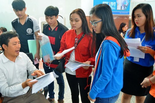 Chắc chắn điểm chuẩn nhiều ngành 'hot' sẽ tăng