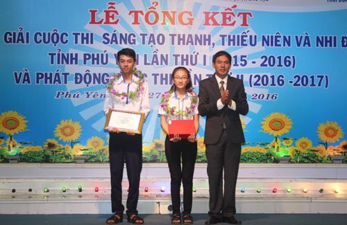 Gia đình nào cũng sẽ muốn có chiếc tủ sấy quần áo quá tiện ích này