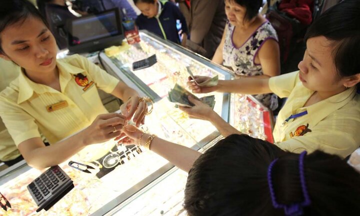 Nên loại bỏ ngay tư duy huy động vàng trong dân thông qua ‘vàng giấy’