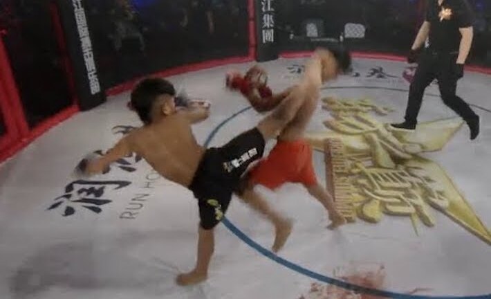 Phẫn nộ cảnh trẻ mồ côi Trung Quốc phải lên sàn đấu võ MMA