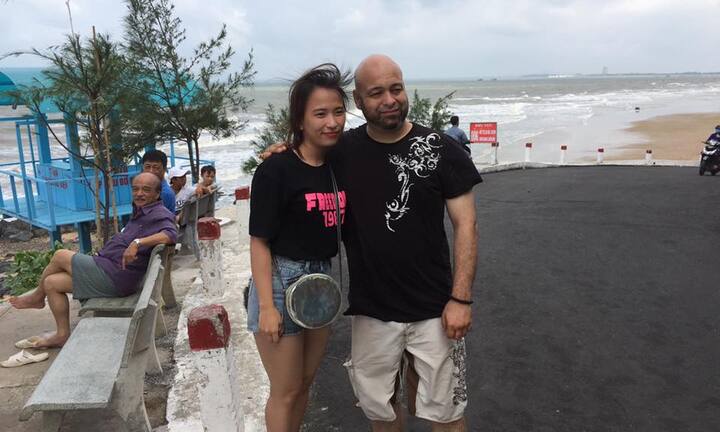 Cung Lê phủ nhận chuyện thách đấu, Flores lặng lẽ rời Việt Nam?