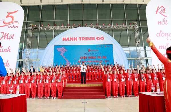 170 bệnh viện thoát cảnh thiếu máu điều trị