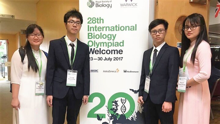 Đoàn học sinh Việt dự thi Olympic Sinh học quốc tế đạt thành tích cao chưa từng có