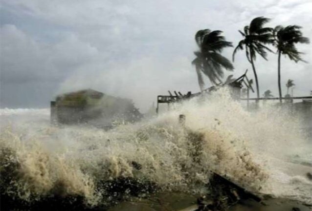 Từ giờ đến cuối năm 2017 còn bao nhiêu cơn bão đổ bộ vào đất liền?