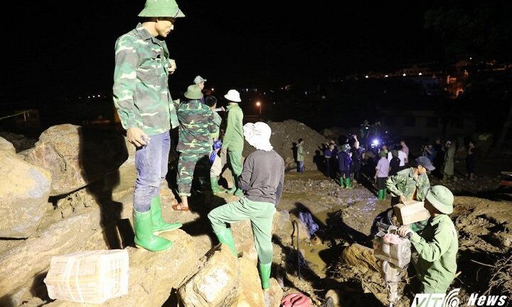 Lũ quét khủng khiếp ở Mù Cang Chải: Tìm thấy một người mất tích may mắn sống sót