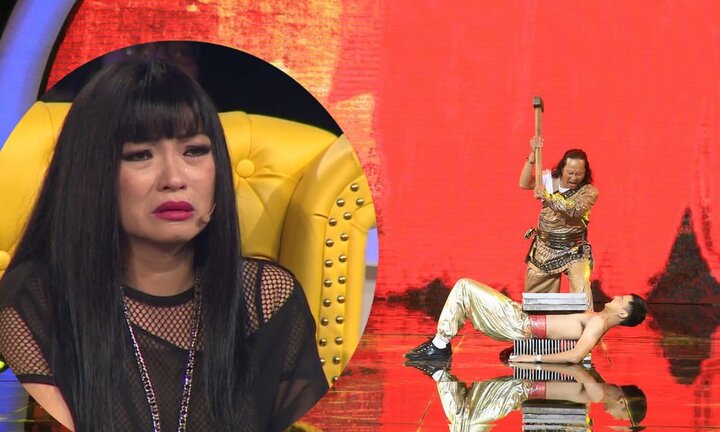 Phương Thanh nức nở khi Văn Anh cởi trần nằm trên bàn đinh nhọn