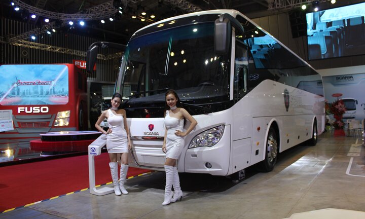 Hàng hiếm tại VMS 2017, xe khách hạng sang Scania 'sang chảnh' giá tới 5 tỷ đồng