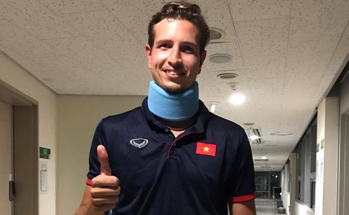 Trợ lý U22 Việt Nam gặp chấn thương hy hữu ở Hàn Quốc