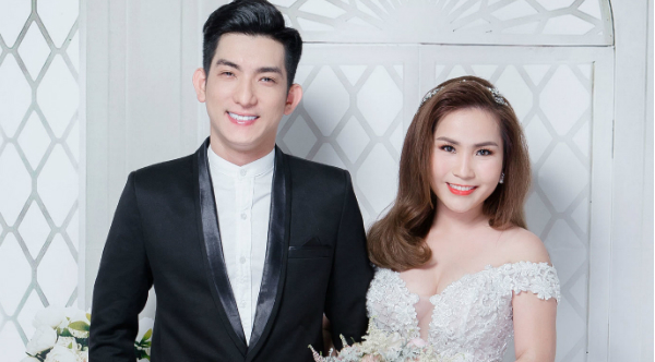 Nửa năm hậu ly hôn, chồng cũ của Phi Thanh Vân đã tung ảnh cưới cùng vợ mới