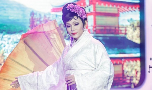 Hóa thành Hoài Linh, Jun Phạm trở thành quán quân Gương mặt thân quen 2017