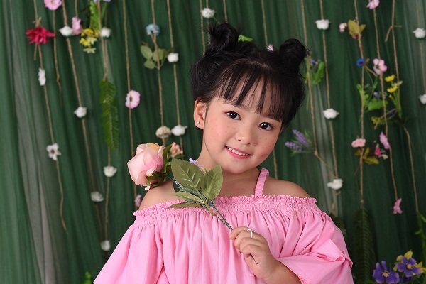 Hơn 100 mẫu nhí trình diễn trong 'Tuần lễ thời trang trẻ em Hà Nội'