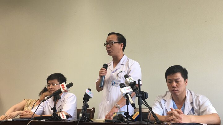 Huy động các chuyên gia tốt nhất cứu bé 14 tháng tuổi nghi bị bạo hành ở Hà Nội