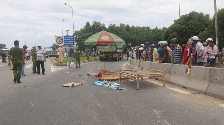 Bắt giam tài xế xe tải tông chết 2 mẹ con tân sinh viên ở Đà Nẵng