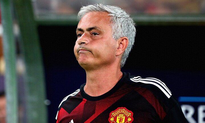 Jose Mourinho chê Real Madrid ăn bàn việt vị