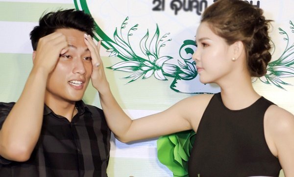 Kỳ Hân và Mạc Hồng Quân hoãn cưới vì bận việc