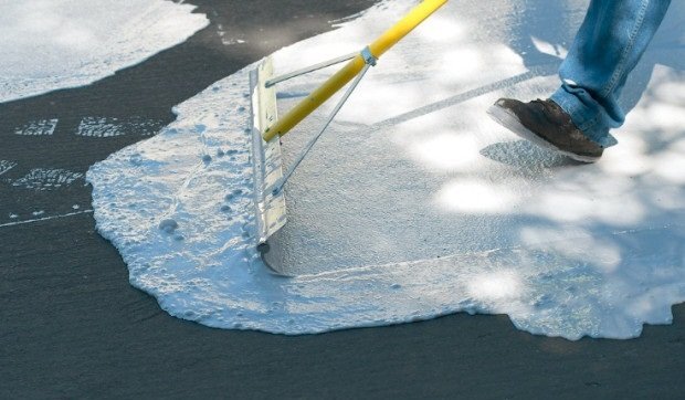 Dùng sơn phản quang chống nóng, giảm nhiệt cho đường phố