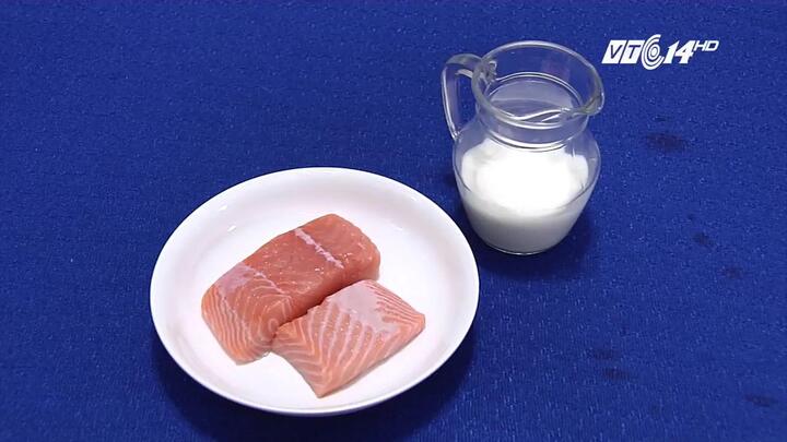 Cách làm ruốc cá hồi ướp sữa mẹ thơm ngon, giàu dinh dưỡng cho bé