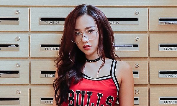 Băng Di khoe vóc dáng sexy đầy cá tính