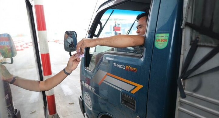 Trạm BOT Hà Nội – Bắc Giang: Đi 8km thu phí 45km, khác gì 'trấn lột' lái xe?
