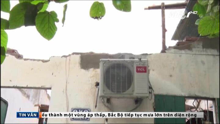 Dông lốc tấn công Lào Cai, hơn 700 hộ dân lâm cảnh 'màn trời chiếu đất'