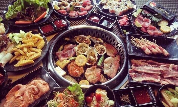 Top quán buffet sang chảnh ngay trung tâm Hà Nội giá cực 'mềm' khiến giới trẻ phát sốt