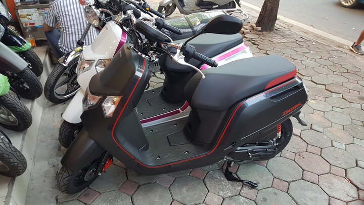 Cận cảnh mẫu xe 'kỳ quặc' của Honda, nhỏ gọn nhưng đắt ngang SH