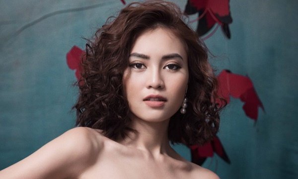‘Chán’ làm gái ngoan, Ninh Dương Lan Ngọc xuất hiện đầy quyến rũ